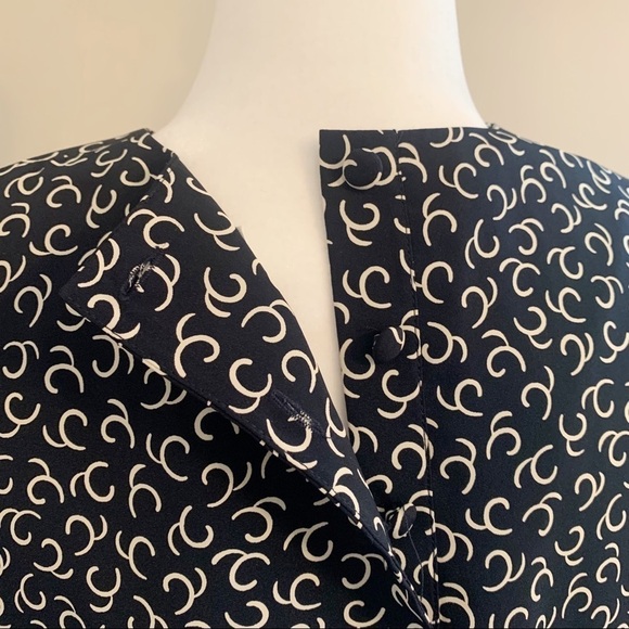 Vintage Kasper Black Cream Geometric Women’s 10 Large Short Sleeve Blouse Top - Picture 7 of 9